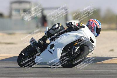 media/Oct-30-2025-Racers Edge (Thu) [[dabbdaf680]]/2-A Group/Session 2 (Turn 16)/